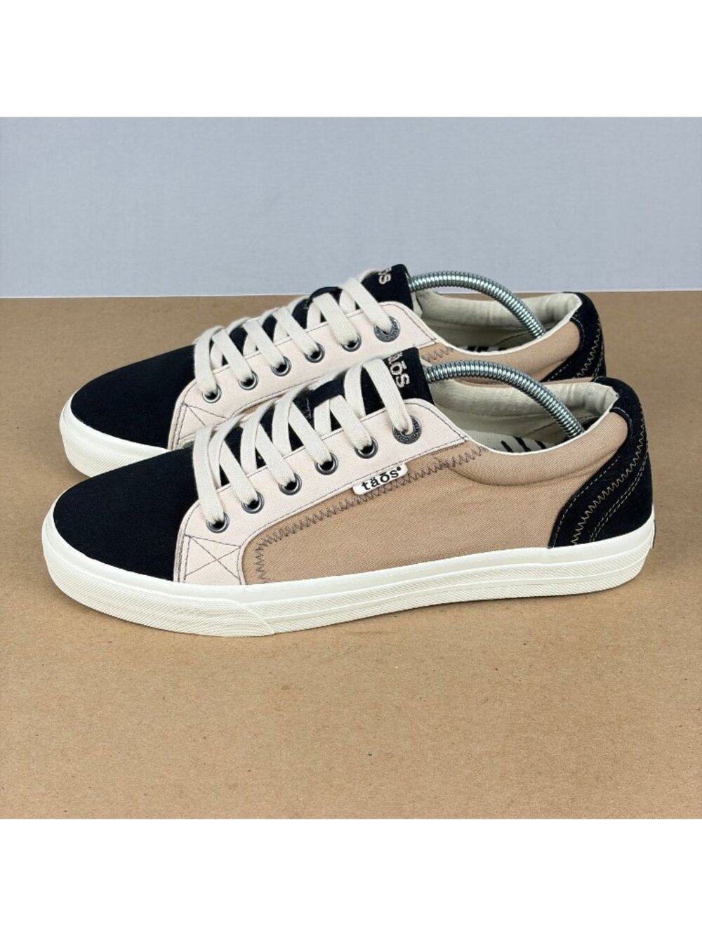 Taos Plim Soul Casual Sneakers Womens 9.5 Wide Black Tan Canvas Lace Up
